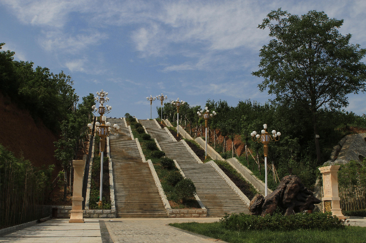 朱鹮梨园景区(登山步道)